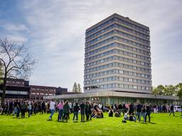 Het voormalige belastingkantoor aan de Karel de Grotelaan (foto: SQ Vision)