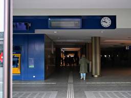 Geen stroom op een station in Breda tijdens een stroomstoring dit jaar (foto: Tom van der Put/SQ Vision).