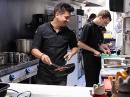 Jermain de Rozario in zijn eigen restaurant.