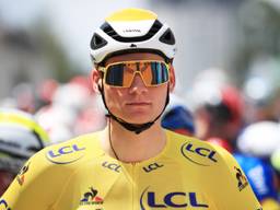 Mathieu van der Poel kleurde de Tour van 2021 paars, blauw en vooral geel (foto: ANP).
