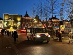 Extra politie in de Groningse binnenstad (foto: Erik Hogeboom/RTV Noord).