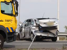 Drie kwartier file op A2 bij Eindhoven door ongeluk, verbindingsweg dicht