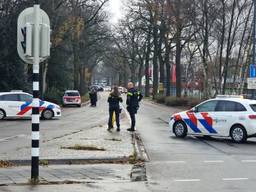 De politie begon na de schietpartij een klopjacht op de schutter (foto: Noël van Hooft).