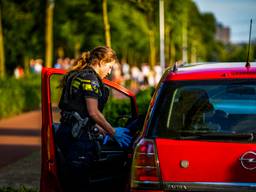 De auto waarbij Seref werd neergeschoten (foto: SQ Vision).