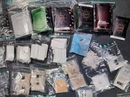 De gevonden drugs (foto: politie Veldhoven en Waalre Instagram).
