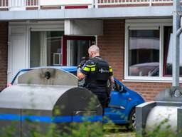 De politie bezig met haar onderzoek (foto: Tom van der Put/Persbureau Heitink).