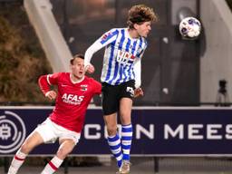 Jasper Dahlhaus rechts, die de score opende voor FC Eindhoven (foto: Orange Pictures).