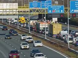 Verkeer moet rekening houden met driekwartier vertraging (foto: Rijkswaterstaat).