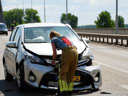 Een van de beschadigde wagens (foto: Erik Haverhals/Persbureau Heitink).