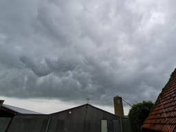 Een onweersbui in Baarle-Nassau (foto: Kristel Verbakel)