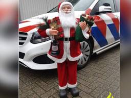 Wie kent deze kerstman? (foto: politie Cranendonck, Heeze-Leende / Instagram)