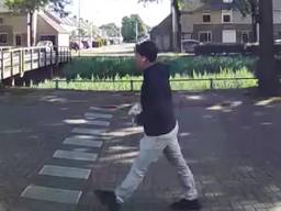 De verdachte op bewakingsbeelden (Bron: Bureau Brabant).