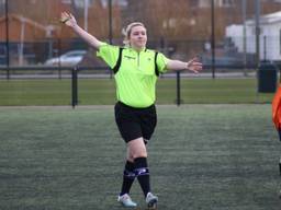 Jennifer droomt van een carrière in het betaald voetbal. (Foto: Arjan van den Haak) 