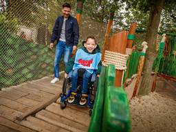 Duncan op het vlonderpad (foto: Efteling)