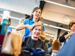 Quinty Heyzer, student Summa Beauty& Lifestyle, aan de slag in Den Haag voor Prinsjesdag (foto: Summa).