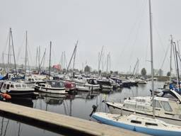 De jachthaven in Drimmelen (foto: Niek de Bruijn)