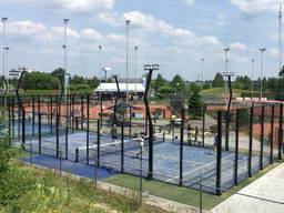 De tennis- en padelbanen van Metzpoint (foto: Richard de Leeuw) 