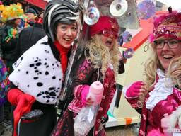 Carnaval in onbezorgde tijden (foto: Karin Kamp).