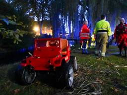 Brandweer en duikers rukken uit voor speelgoedauto