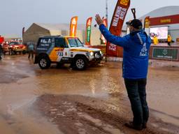 Noodweer in derde etappe Dakar Rally: 'Het was paniek in de tent'