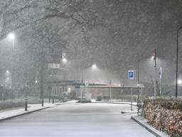 Laagje sneeuw bedekt Brabant, bekijk hier de beelden van boven