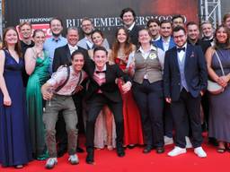 De cast en crew van de film tijdens de première (Foto: Ton van Bragt).