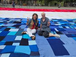 4500 stukjes stof vormen unieke Nederlandse vlag: ‘Symbool van eenheid’