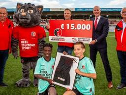 Supporters Vereniging Helmond Sport sponsort jeugdopleiding uit eigen zak (Foto: Helmond Sport)