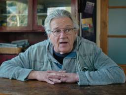 Zanger en voorman Zjef Naaijkens van RK Veulpoepers BV.