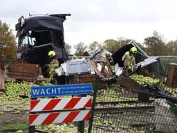De ravage na de botsing (foto: Roland Heitink/Persbureau Heitink).