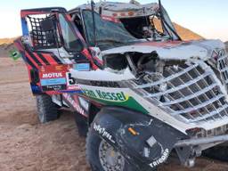 De truck van Maurik van den Heuvel na de crash (Foto: Dakar Speed)