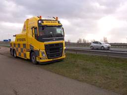 Bergers waken bij de Moerdijkbrug.