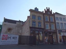 https://api.omroepbrabant.nl/img/f/$width$/$height$/0.5/0.5/bWVkaWEvcHJvZC80MDUzMzAyLmpwZz9zdj0yMDE5LTA3LTA3JnN0PTIwMjAtMDEtMDFUMDAlM0EwMCUzQTAwWiZzZT0yMDQwLTAxLTAxVDAwJTNBMDAlM0EwMFomc3I9YiZzcD1yJnNpZz1ENnQyNWU3R1klMkJaMThEeE1ZJTJGQ2p5V1pjdnJPU2J5Z2ltZHZPS1h4YXJwQSUzRA==