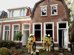 Het uitgebrande huis in Vught (foto: Bart Meesters/SQ Vision).