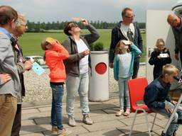 https://api.omroepbrabant.nl/img/f/$width$/$height$/0.5/0.5/bWVkaWEvcHJvZC80MTY5NTExLmpwZz9zdj0yMDE5LTA3LTA3JnN0PTIwMjAtMDEtMDFUMDAlM0EwMCUzQTAwWiZzZT0yMDQwLTAxLTAxVDAwJTNBMDAlM0EwMFomc3I9YiZzcD1yJnNpZz1MRGIwJTJCUXFTcE44MU5sM1BvamFlRlQ3MDFmQUtON1lHd0pNQlFTT3RheFklM0Q=