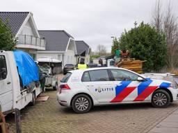 Politie doet inval bij woonwagenkamp in Lith