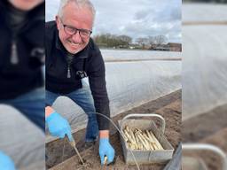 Eerste asperges van het jaar zijn gestoken, Jan en Carmen winnen weer