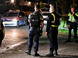 De politie doet onderzoek op de Nijverheidsweg (foto: SQ Vision/Toby de Kort).