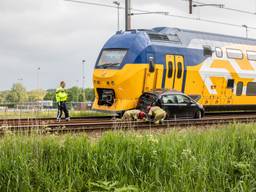 Bij het ongeluk in Bergen op Zoom vielen geen gewonden doordat er vaart geminderd kon worden (Foto: Christian Traets/SQ Vision).