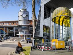 Het station van Den Bosch links en het station van Zoetermeer (foto's: ANP).