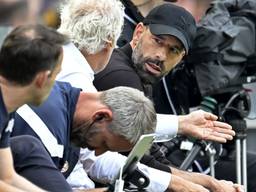 Ruud van Nistelrooij, hier nog als PSV-coach, op de bank (foto: ANP 2023/Olaf Kraak).