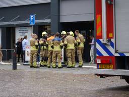 Supermarkt ontruimd vanwege koolmonoxide (foto: Jeroen Stuve / SQ Vision).