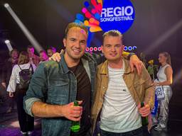 Muziekbroers Sam en Merijn.