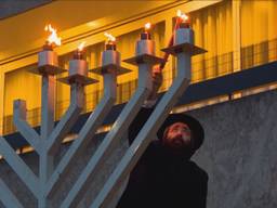 Joden vieren Chanoeka: 'Laten we de oorlog hier niet naartoe halen' 