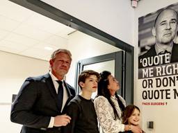 Thijs Slegers zijn vrouw, zoon en dochter samen met Marcel Brands (foto: MaricMedia). 