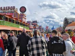 Op 18, 19 en 20 april 2025 barst het feest op Paaspop weer los (foto: Omroep Brabant).