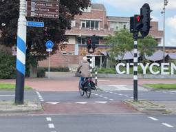 De plek waar de man van zijn fiets werd geduwd (foto: Omroep Brabant).