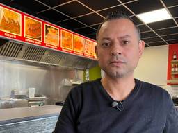 Buurt haalt geld op voor Ahmed nadat dief crasht met zijn pizzawagen