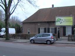 https://api.omroepbrabant.nl/img/f/$width$/$height$/0.5/0.5/bWVkaWEvcHJvZC80NDkyNzE1LmpwZz9zdj0yMDE5LTA3LTA3JnN0PTIwMjAtMDEtMDFUMDAlM0EwMCUzQTAwWiZzZT0yMDQwLTAxLTAxVDAwJTNBMDAlM0EwMFomc3I9YiZzcD1yJnNpZz1raEh2Q1lMdmZieFBBdjdTbVZOUTVKc3ZqRGtsdklCJTJGcUVURnJWUm12Z1UlM0Q=