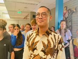 Hoog bezoek op het Bladelse Pius X-college. 